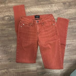 Celebrity pink skinny jeans